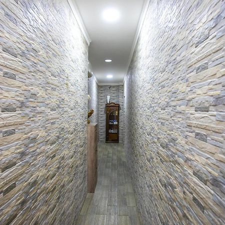 Hotel Mkudro Kutaiszi Kültér fotó